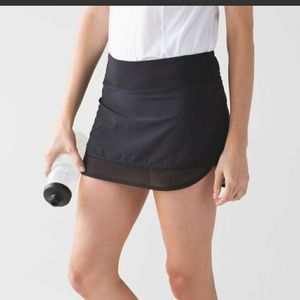Lululemon Athletica Hotty Hot Skirt II size 8